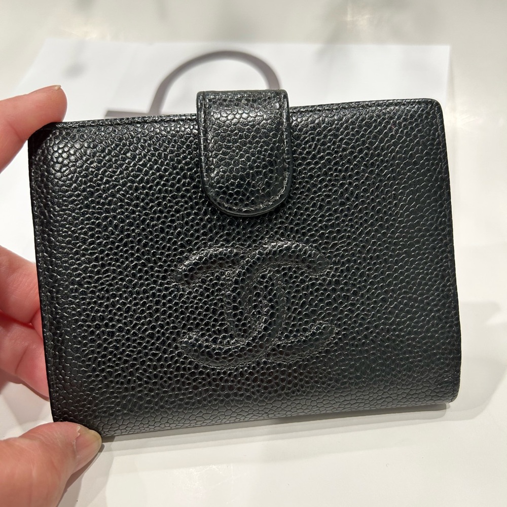 Authentic Chanel  Caviar Coin card  wallet
